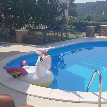 Apartments Robi- Swimming Pool And Beautiful Garden Kampor Εξωτερικό φωτογραφία