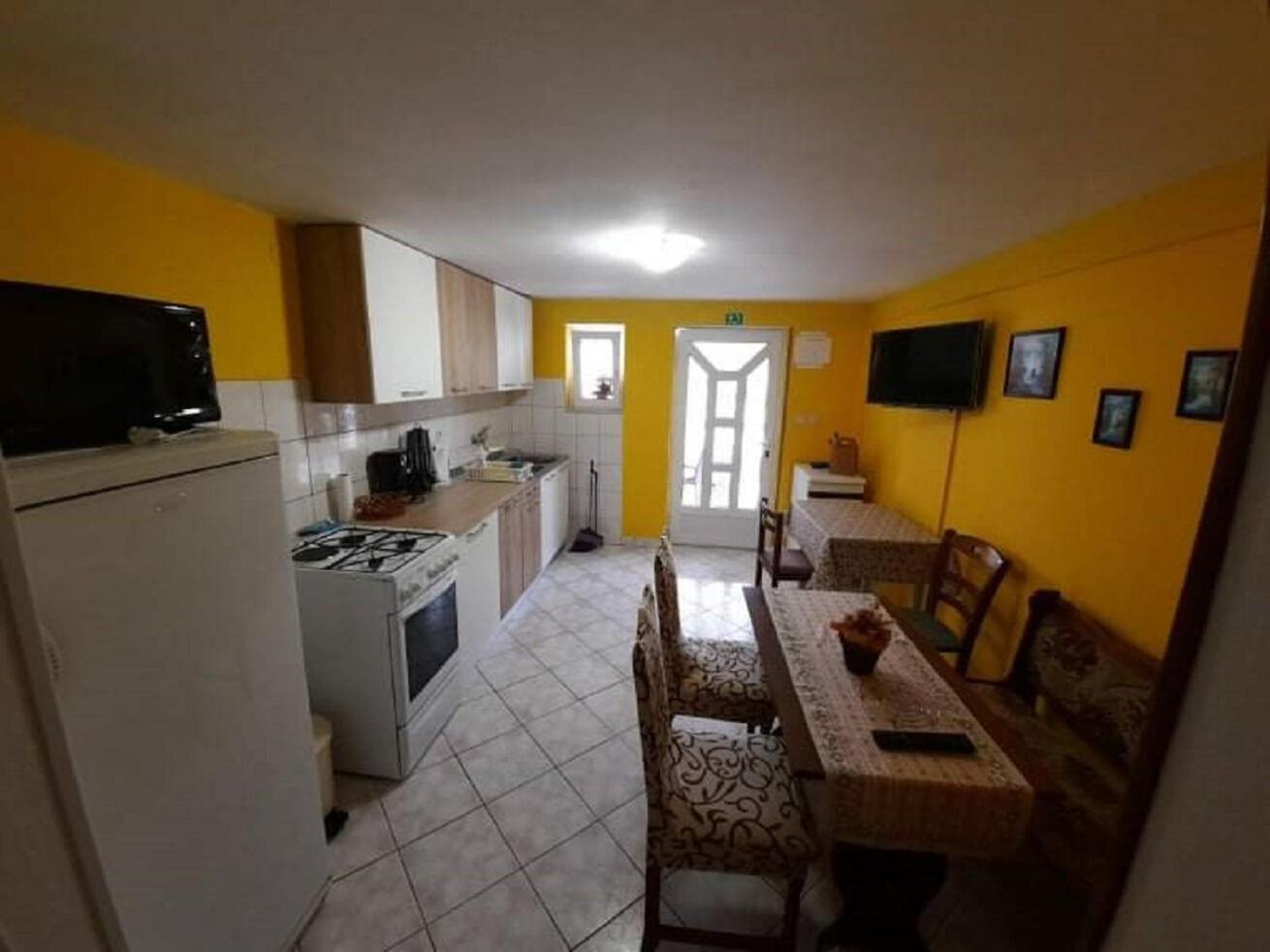 Apartments Robi- Swimming Pool And Beautiful Garden Kampor Εξωτερικό φωτογραφία