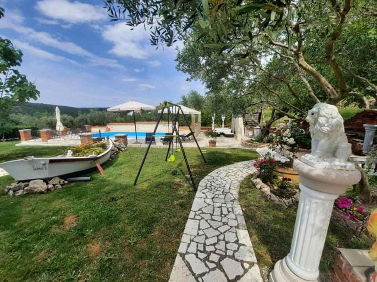 Apartments Robi- Swimming Pool And Beautiful Garden Kampor Εξωτερικό φωτογραφία