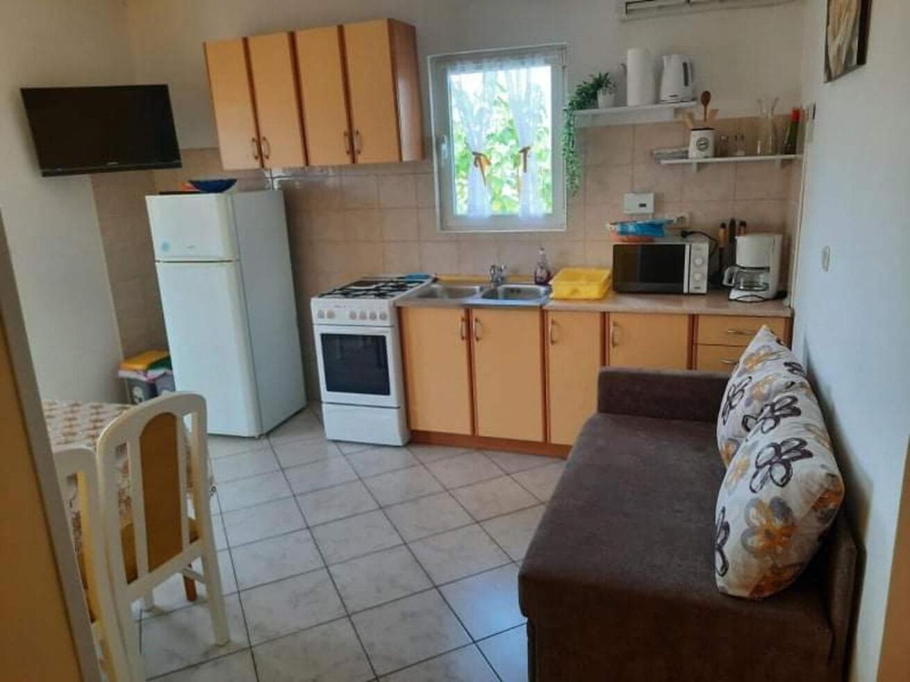 Apartments Robi- Swimming Pool And Beautiful Garden Kampor Εξωτερικό φωτογραφία