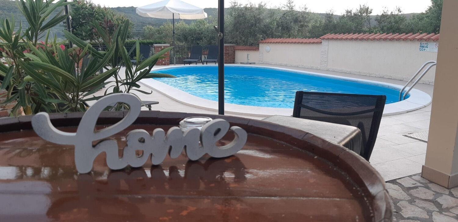 Apartments Robi- Swimming Pool And Beautiful Garden Kampor Εξωτερικό φωτογραφία