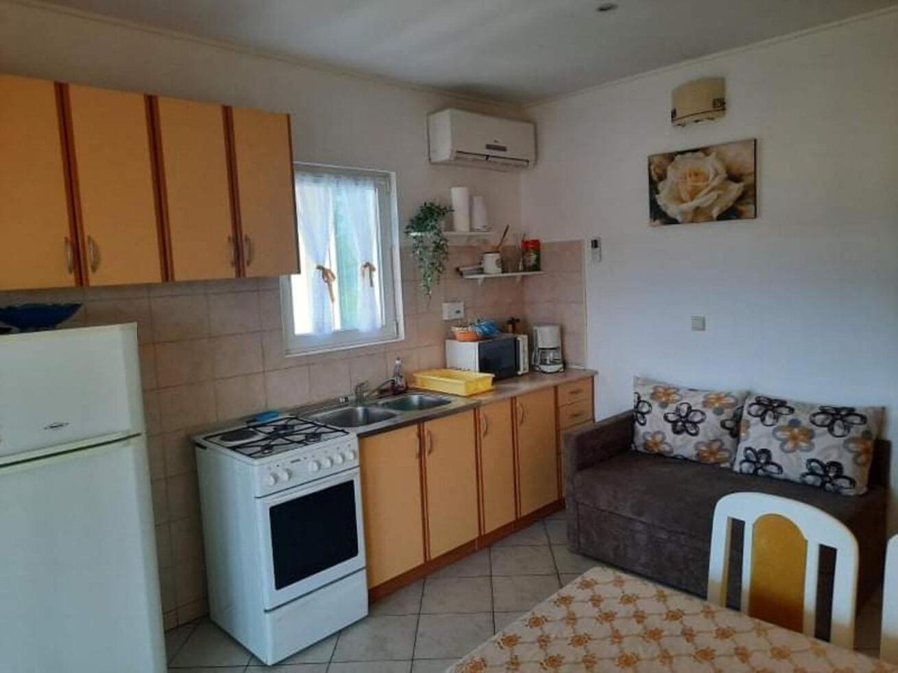 Apartments Robi- Swimming Pool And Beautiful Garden Kampor Εξωτερικό φωτογραφία