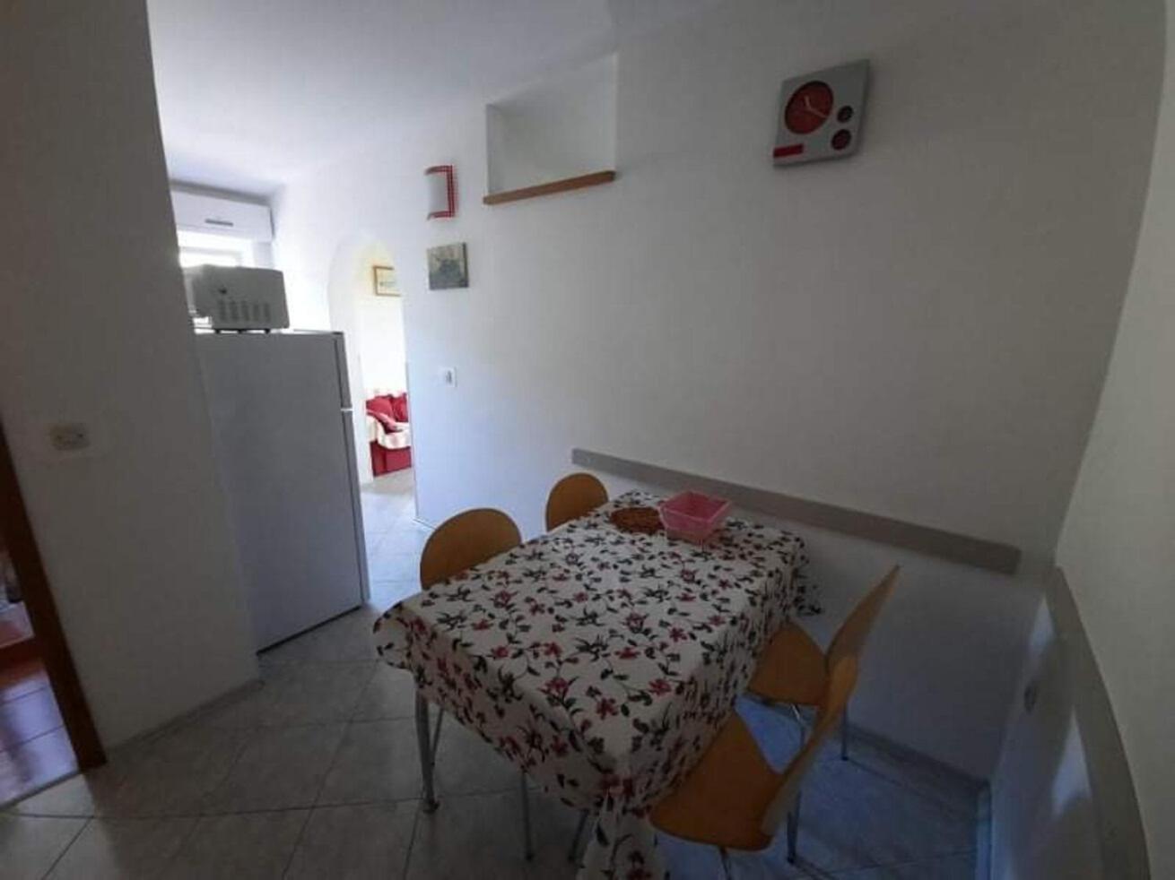 Apartments Robi- Swimming Pool And Beautiful Garden Kampor Εξωτερικό φωτογραφία